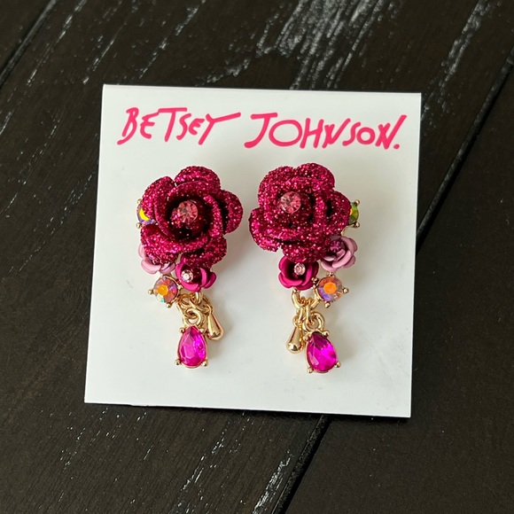 Betsey Johnson Earrings - Picture 7 of 10